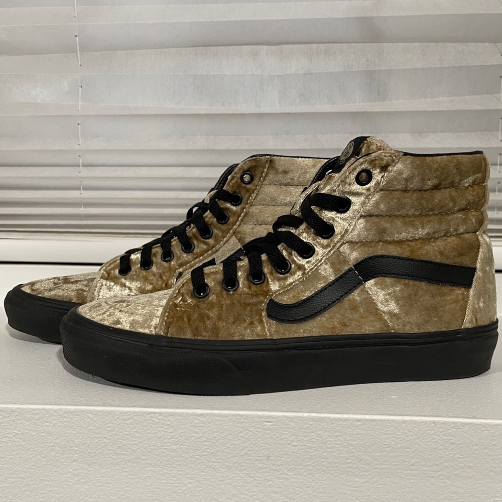 Women's Vans Shoes Sk8-Hi Velvet